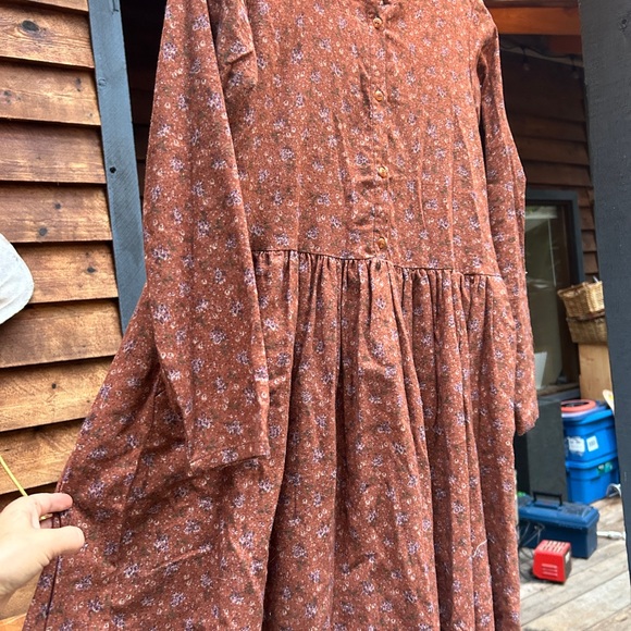 Floral Wheat Alison dress size 12 yr old - Picture 3 of 8